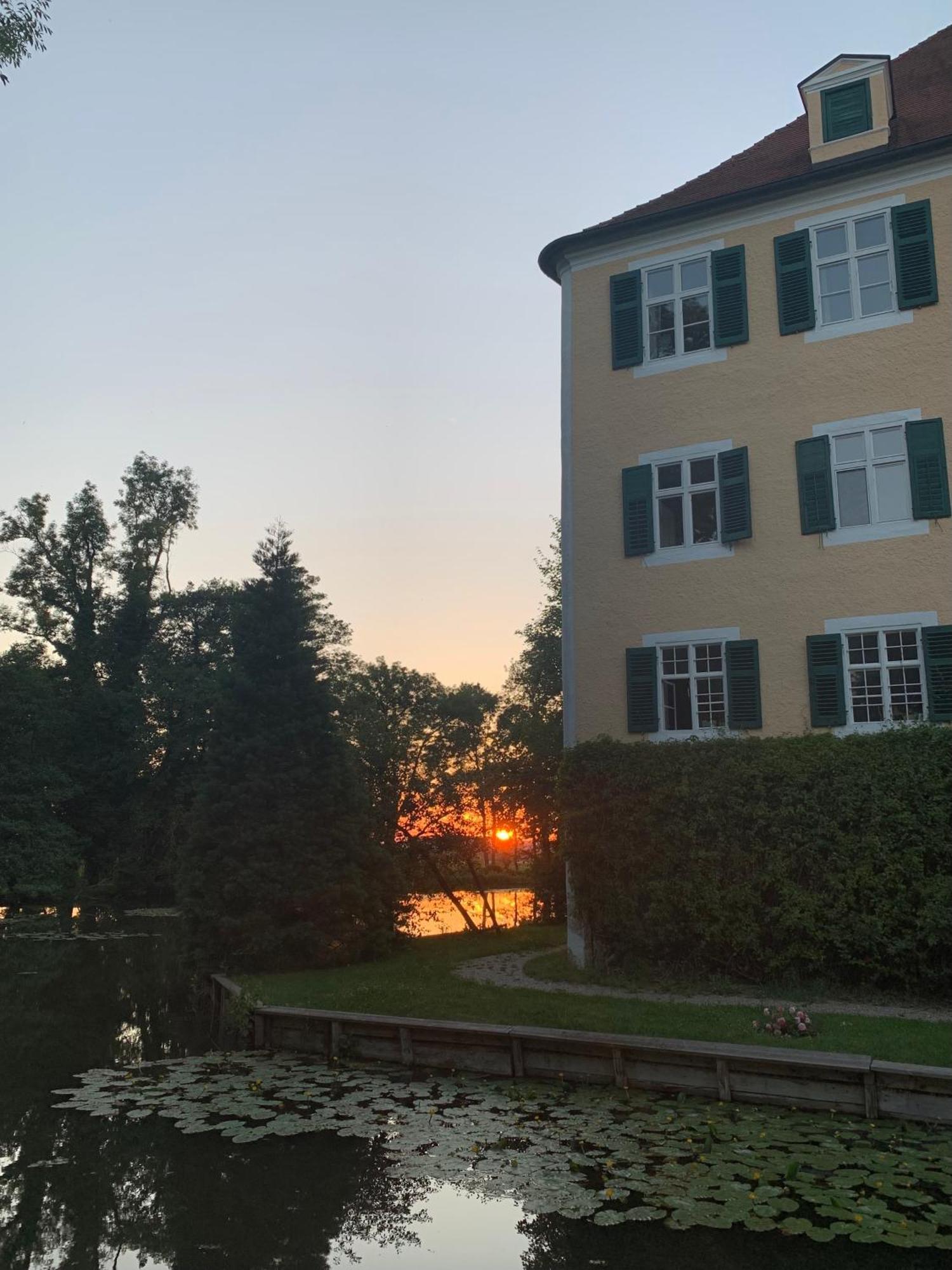 Wohnen Im Wasserschloss Sandizell Schrobenhausen Esterno foto
